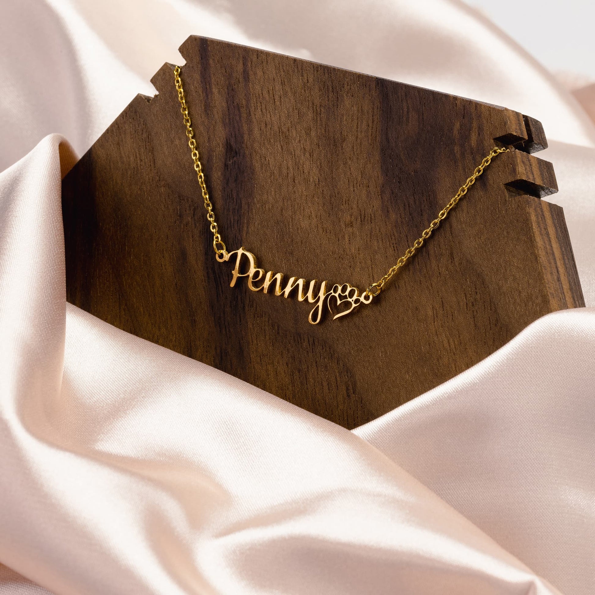 Dog_Mom_Necklace_Mockups_File.jpg